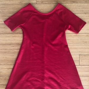 Red t-shirt Zara dress